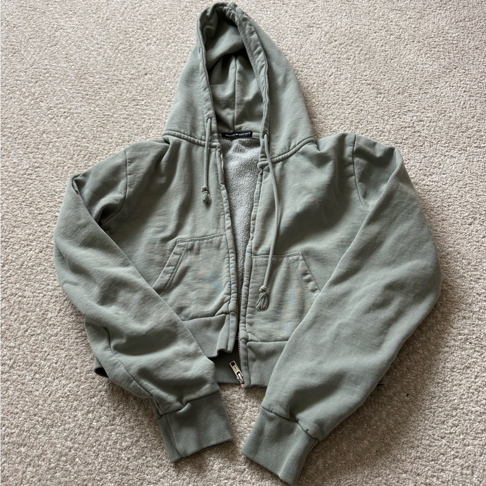 Brandy Melville Cropped Hoodie in Sage Green
